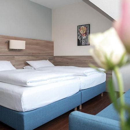 Hotel Kastanienhof Эрдинг Экстерьер фото