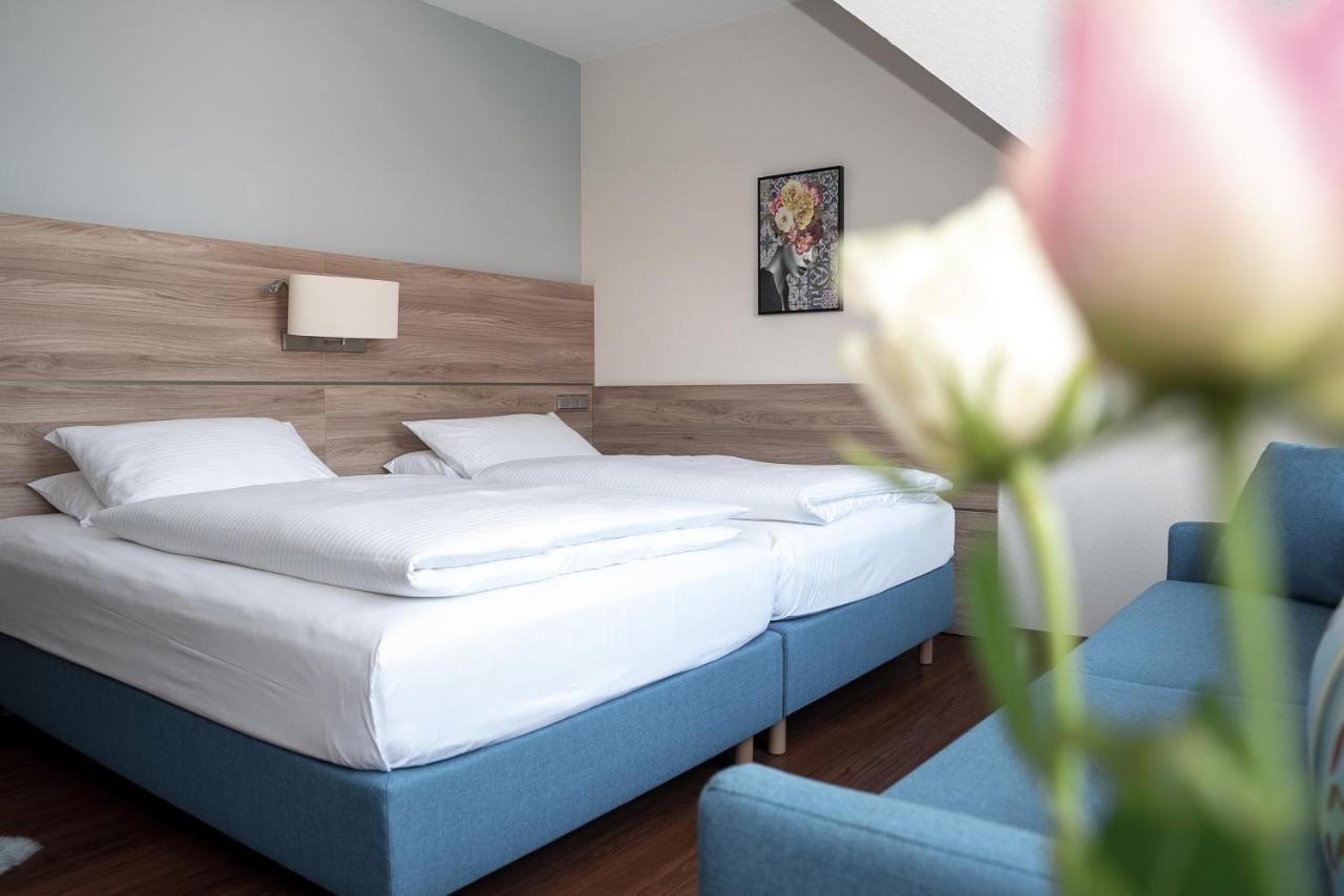 Hotel Kastanienhof Эрдинг Экстерьер фото