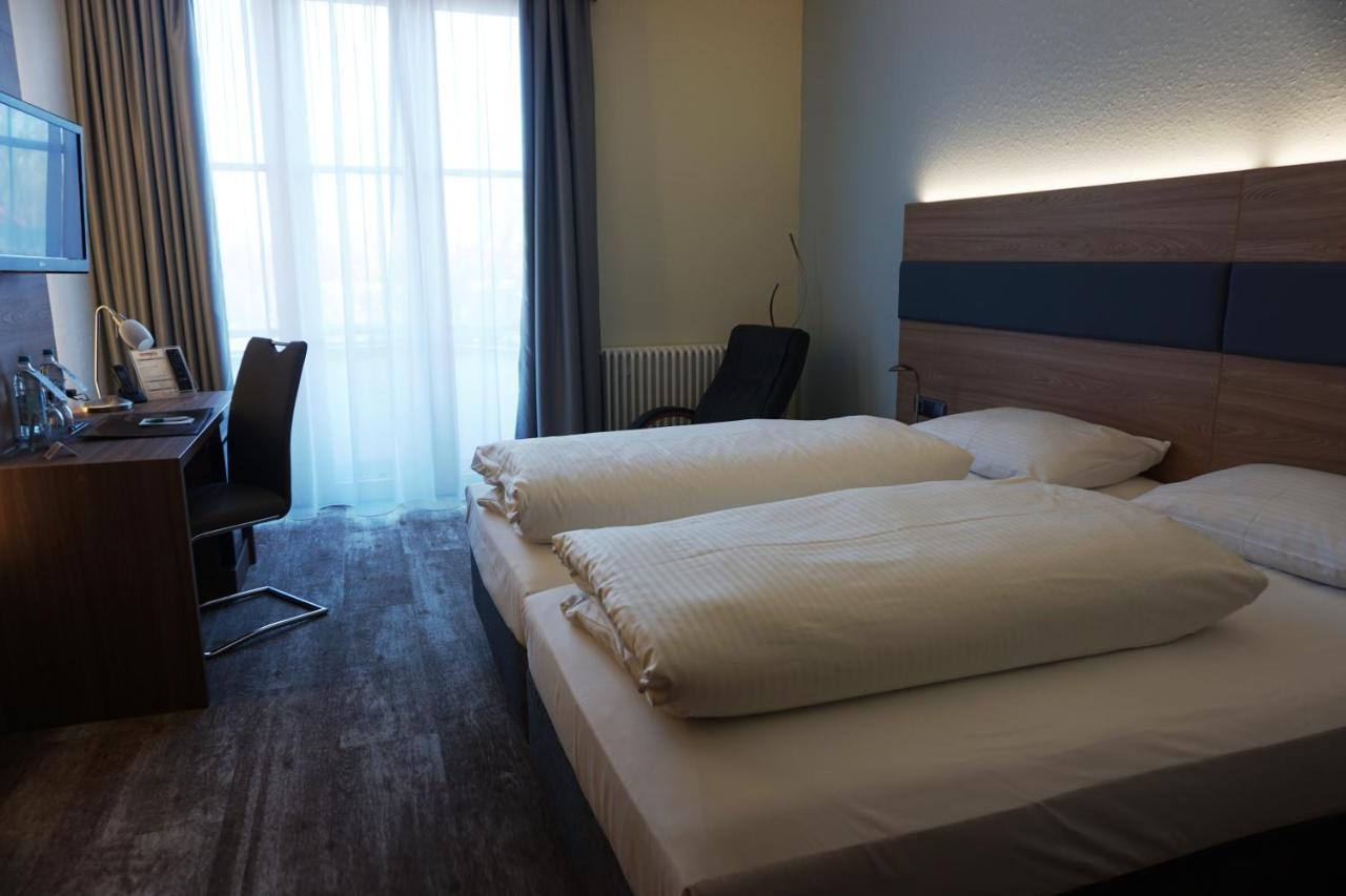 Hotel Kastanienhof Эрдинг Экстерьер фото